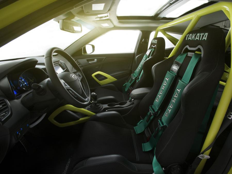  Hyundai Veloster Turbo Night Racer Yellowcake by EGR 2013 года  (фото 3 из 5)